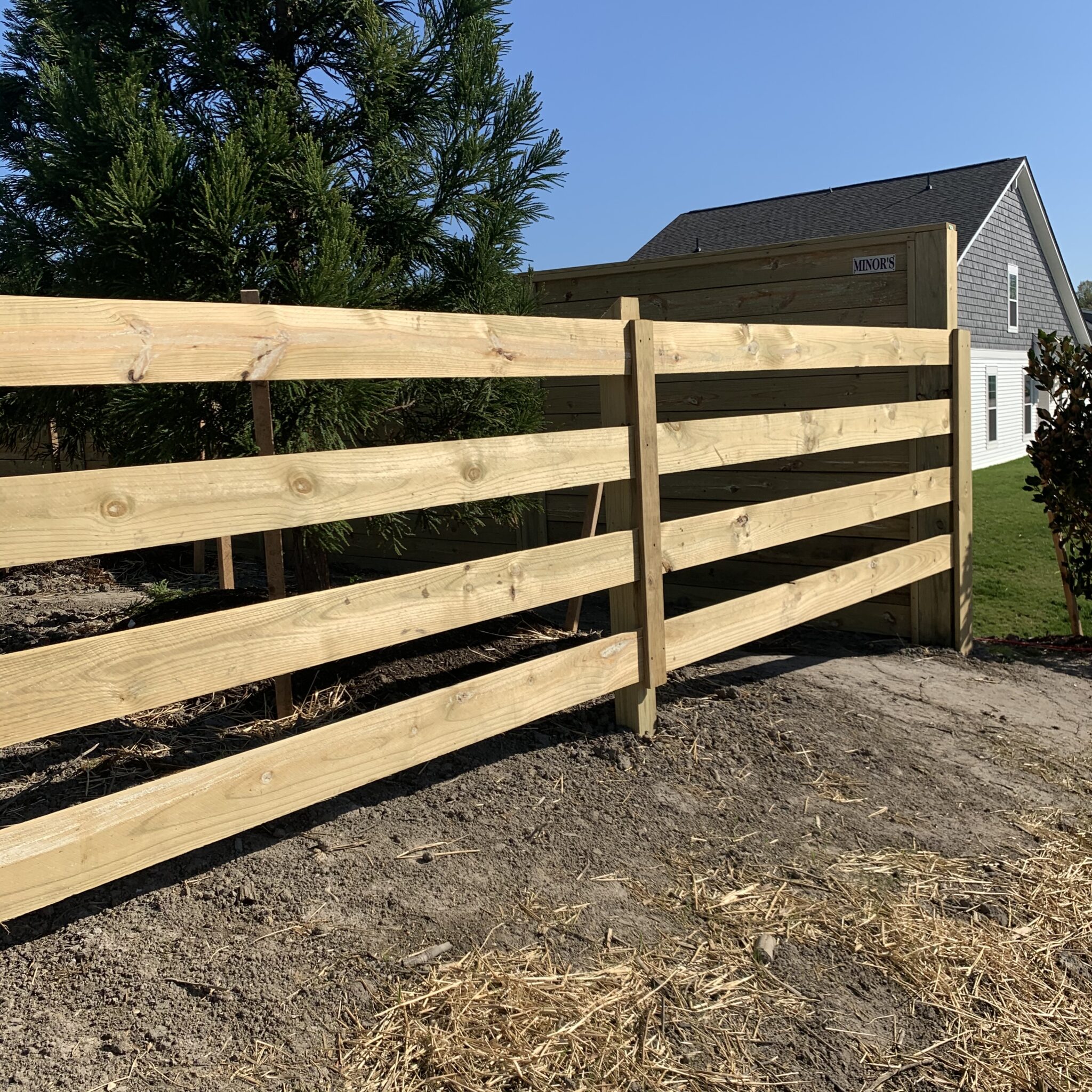 4 board horizontal board fence